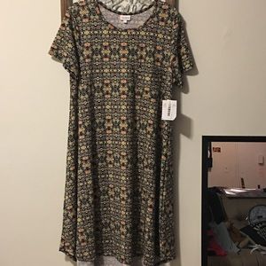 Carly dress - size large